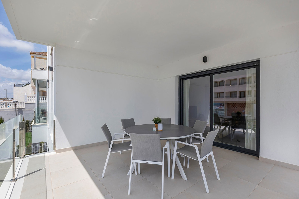 Se vende Apartamento Planta Baja de 2 dormitorios en Costa Blanca, Alicante, España