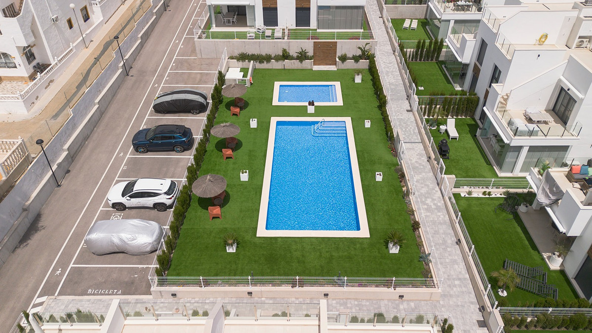 Se vende Apartamento Planta Baja de 2 dormitorios en Costa Blanca, Alicante, España