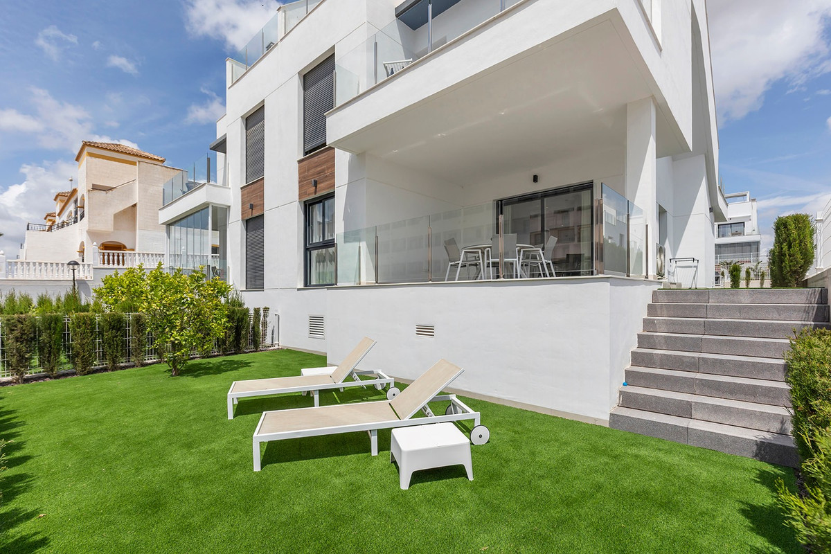 Se vende Apartamento Planta Baja de 2 dormitorios en Costa Blanca, Alicante, España