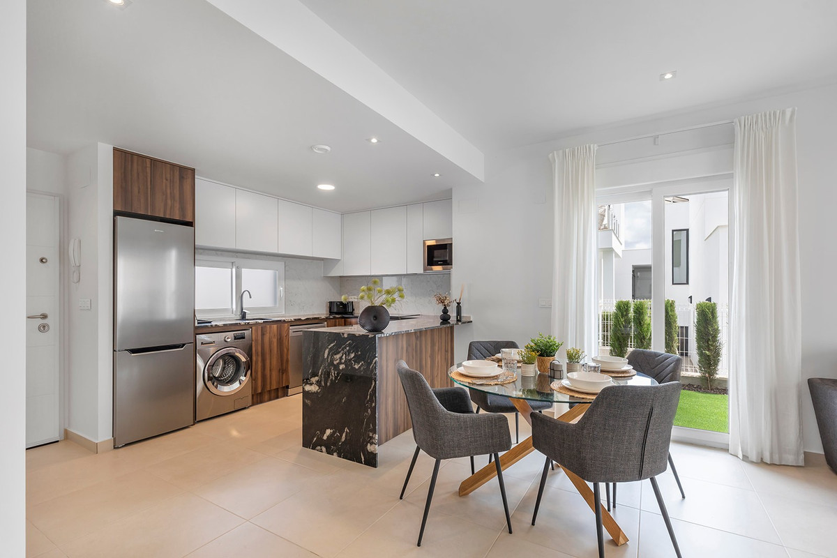 Se vende Apartamento Planta Baja de 2 dormitorios en Costa Blanca, Alicante, España