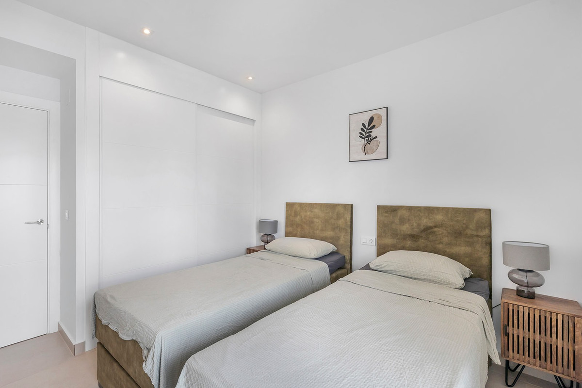 Se vende Apartamento Planta Baja de 2 dormitorios en Costa Blanca, Alicante, España