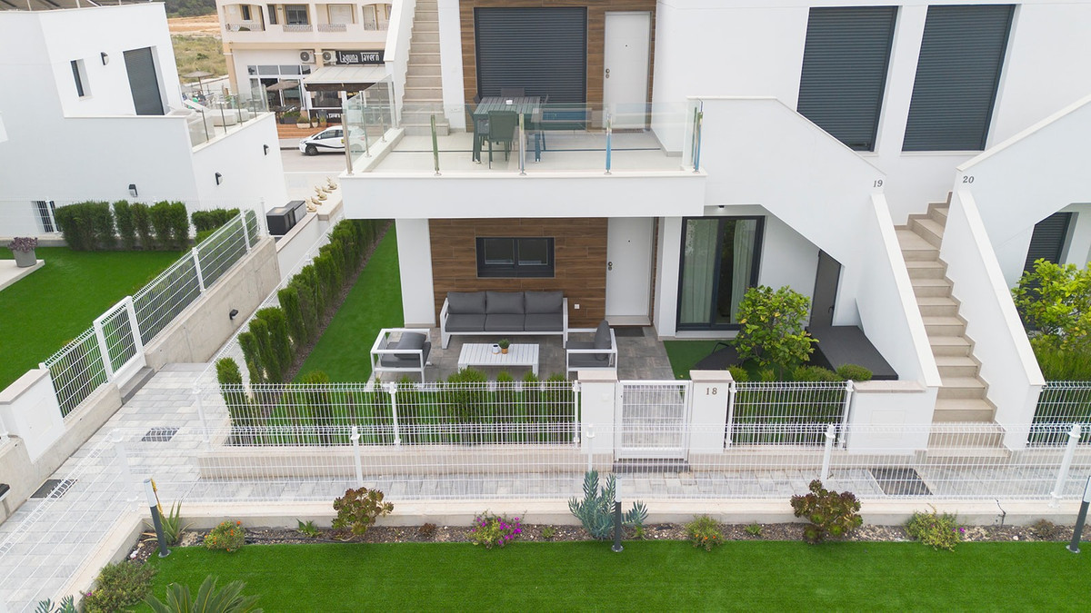 Se vende Apartamento Planta Baja de 2 dormitorios en Costa Blanca, Alicante, España