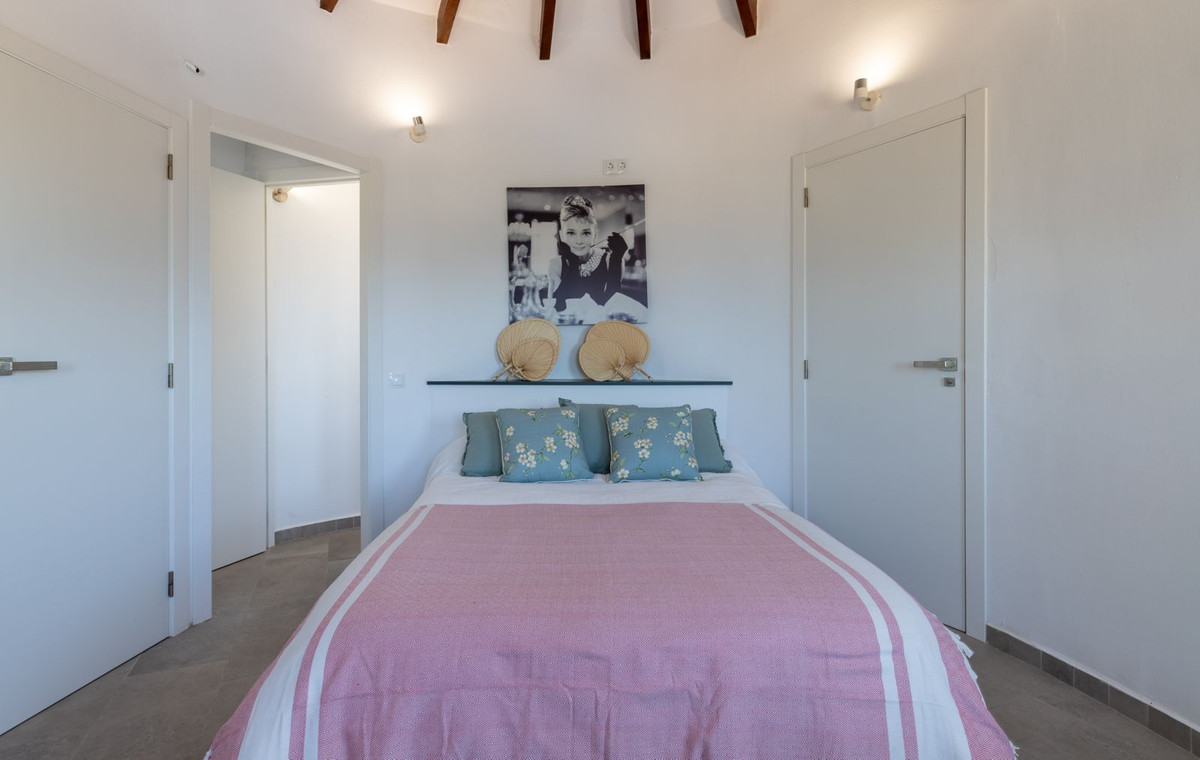 Se vende Villa - Chalet de 3 dormitorios en Costa Blanca, Alicante, España