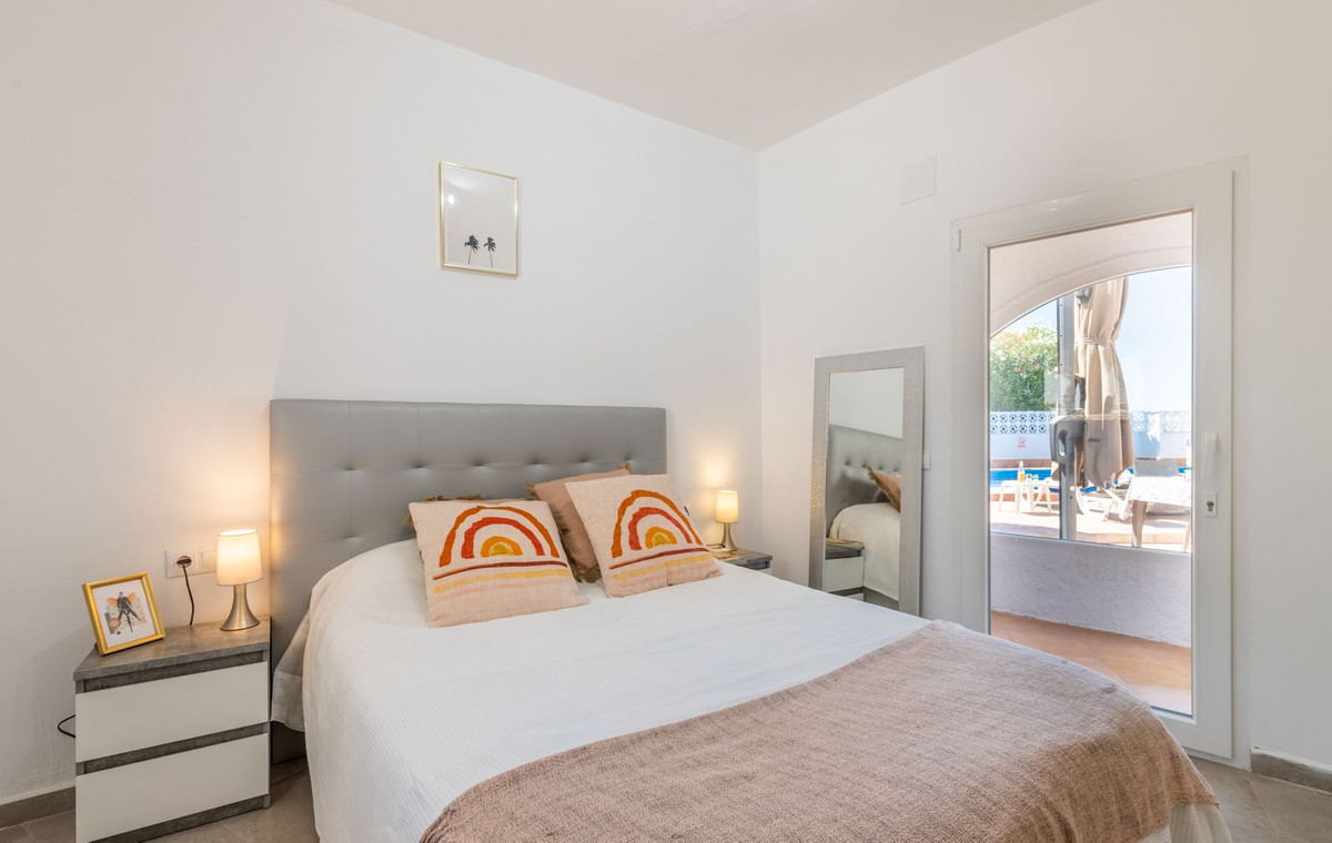 Se vende Villa - Chalet de 3 dormitorios en Costa Blanca, Alicante, España