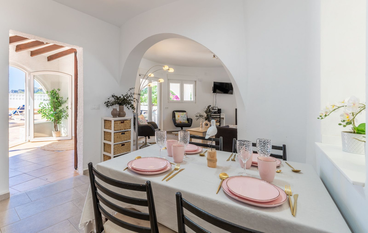 Se vende Villa - Chalet de 3 dormitorios en Costa Blanca, Alicante, España