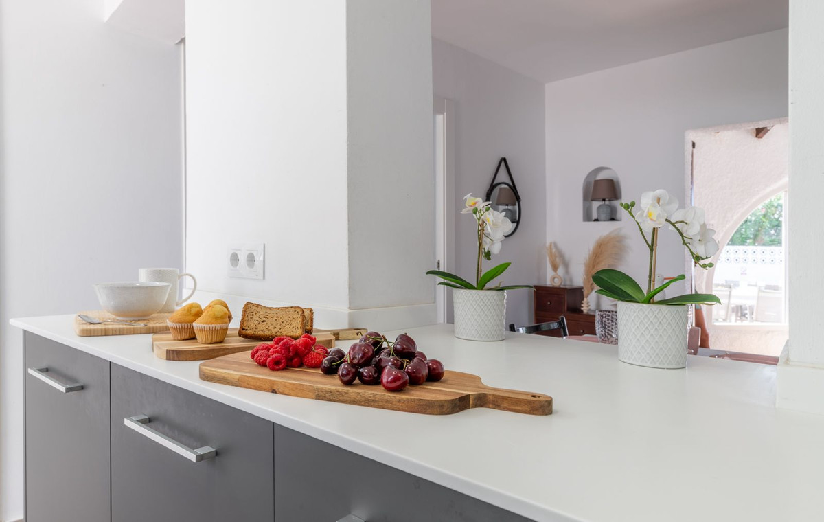 Se vende Villa - Chalet de 3 dormitorios en Costa Blanca, Alicante, España