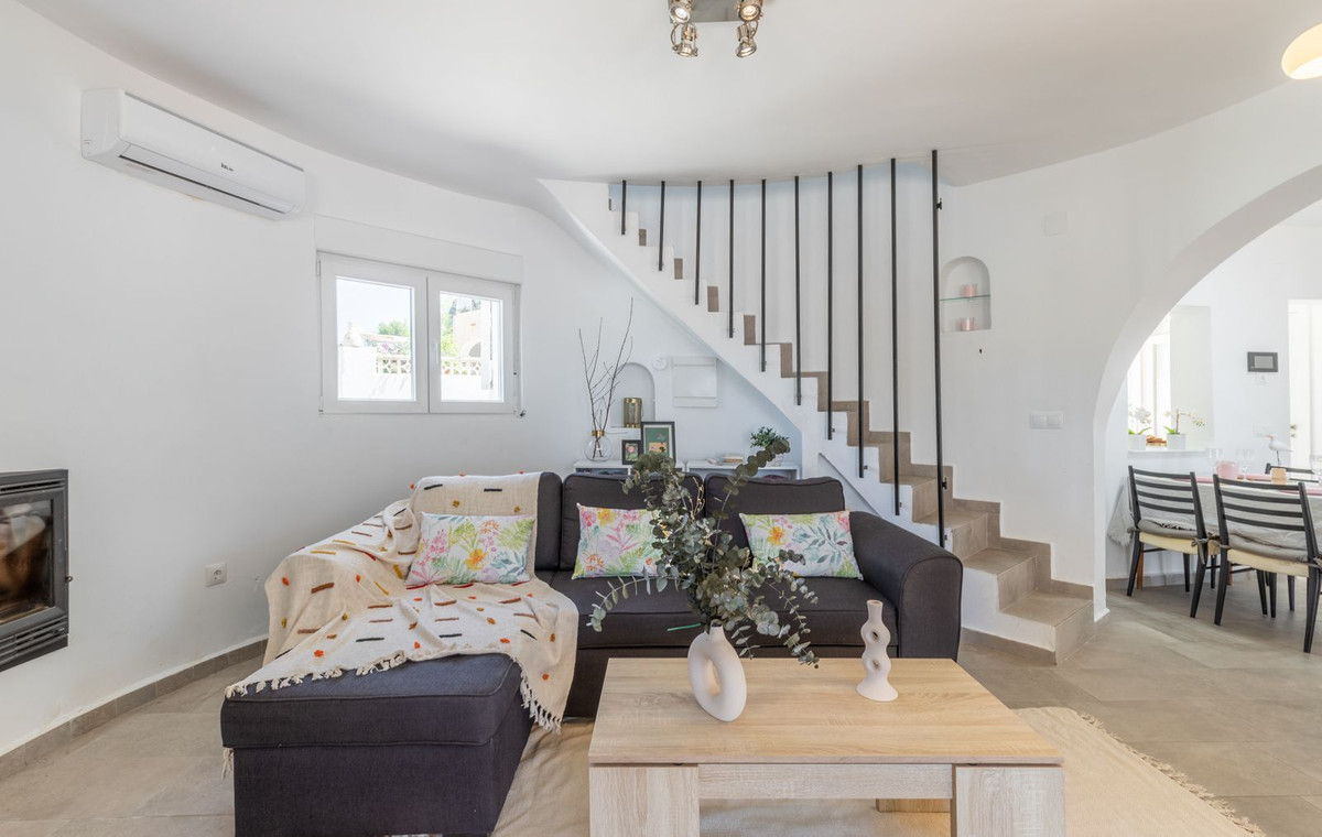 Se vende Villa - Chalet de 3 dormitorios en Costa Blanca, Alicante, España