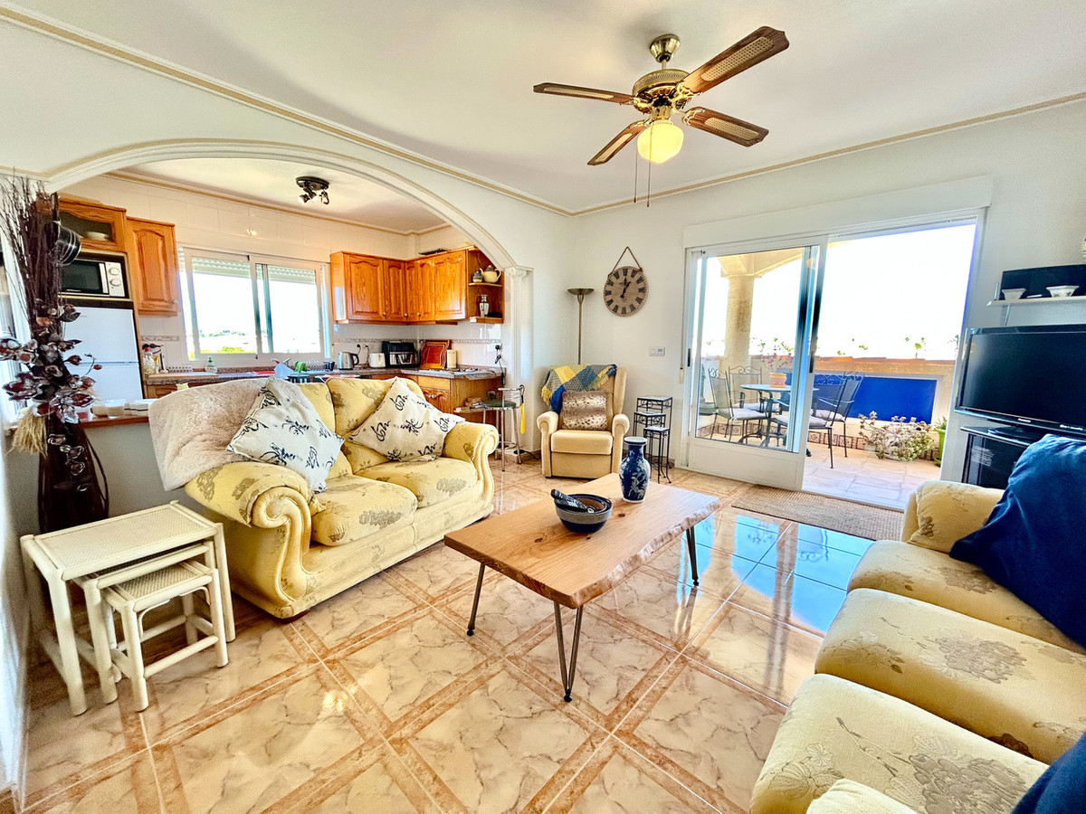 Se vende Apartamento Planta Media de 2 dormitorios en Costa Blanca, Alicante, España