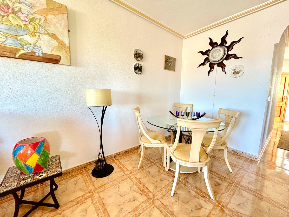 Se vende Apartamento Planta Media de 2 dormitorios en Costa Blanca, Alicante, España