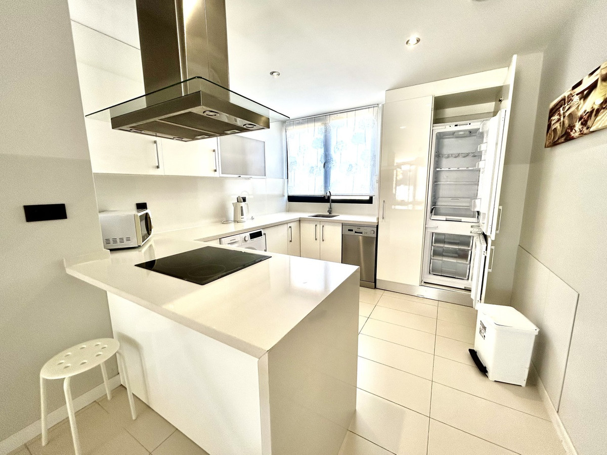 2 Bed Apartment for sale in Villamartin Costa Blanca, Alicante, Spain