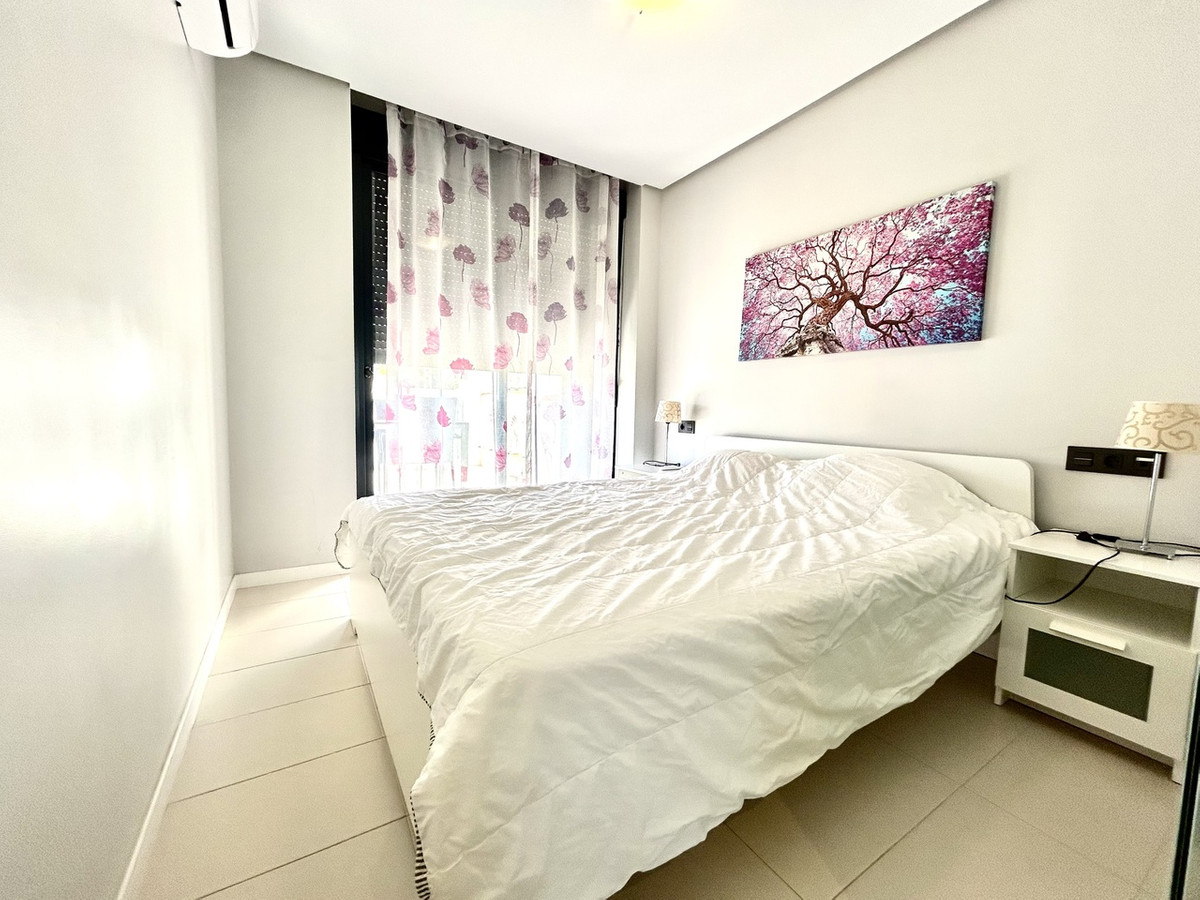 2 Bed Apartment for sale in Villamartin Costa Blanca, Alicante, Spain