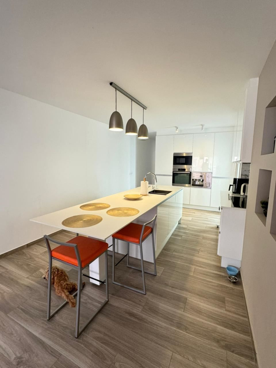 Se vende Apartamento Planta Media de 3 dormitorios en Costa Blanca, Alicante, España