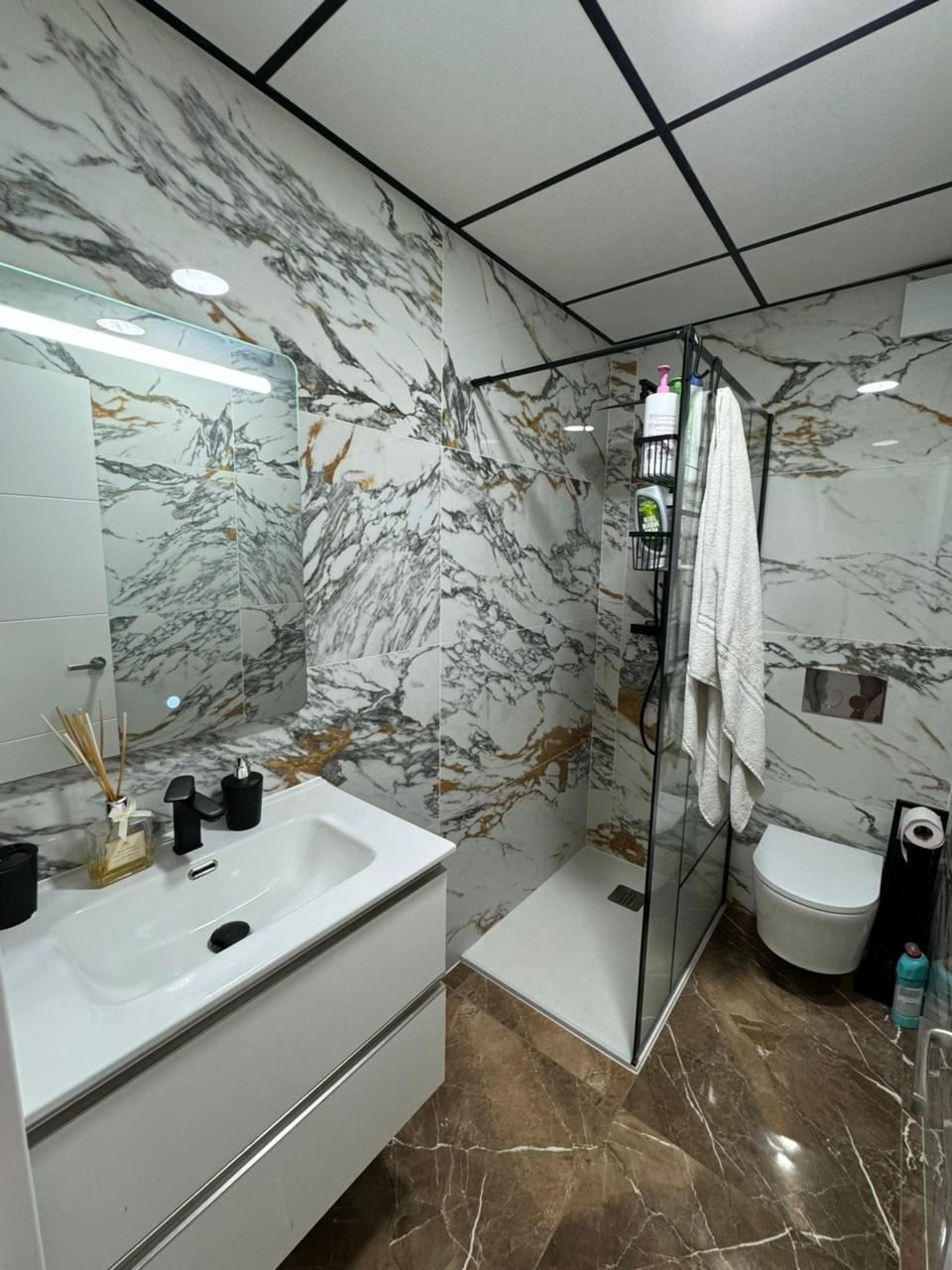 Se vende Apartamento Planta Media de 3 dormitorios en Costa Blanca, Alicante, España