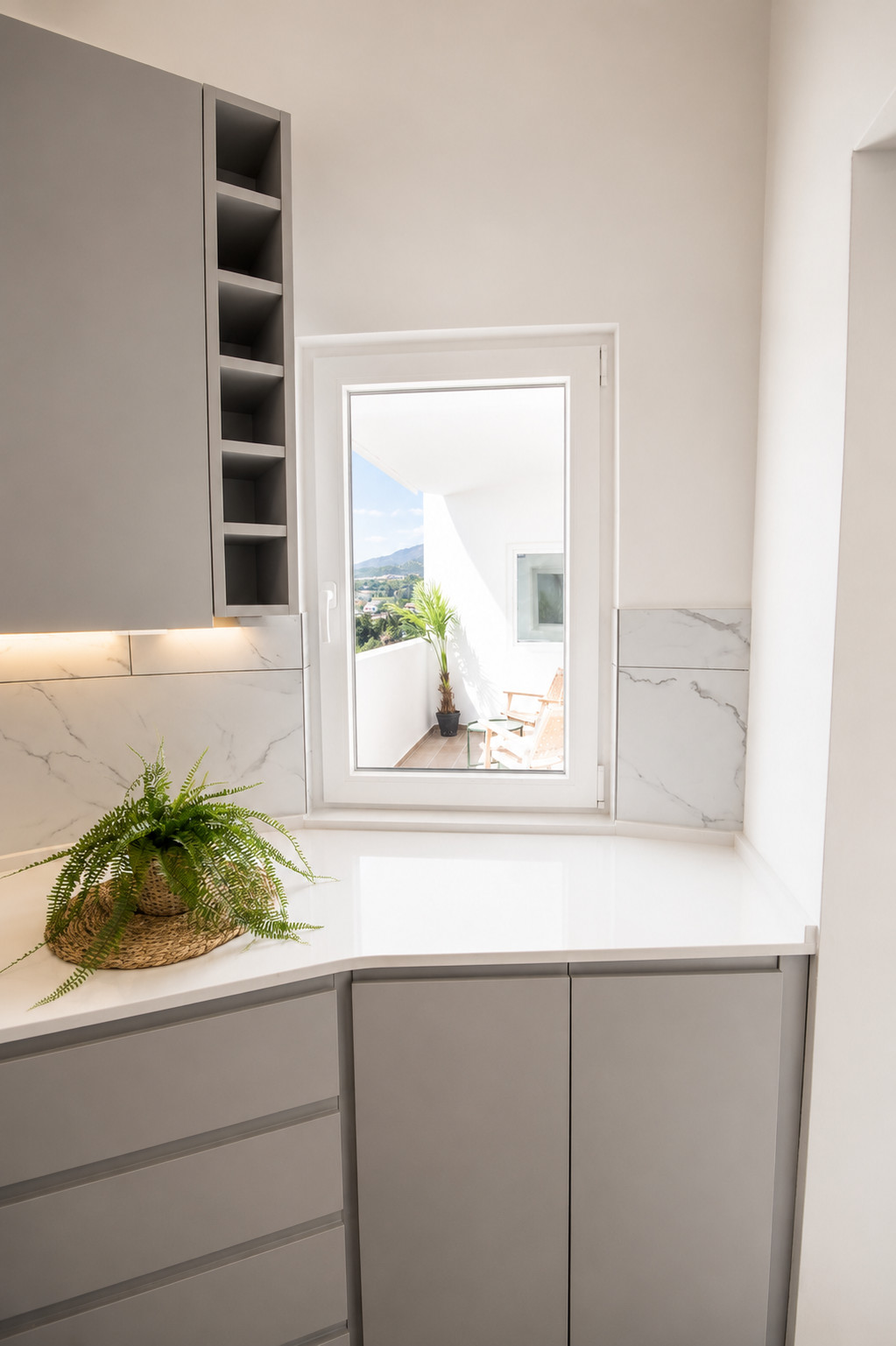 2 Bed Apartment for sale in Estepona Costa Del Sol, Málaga, Spain