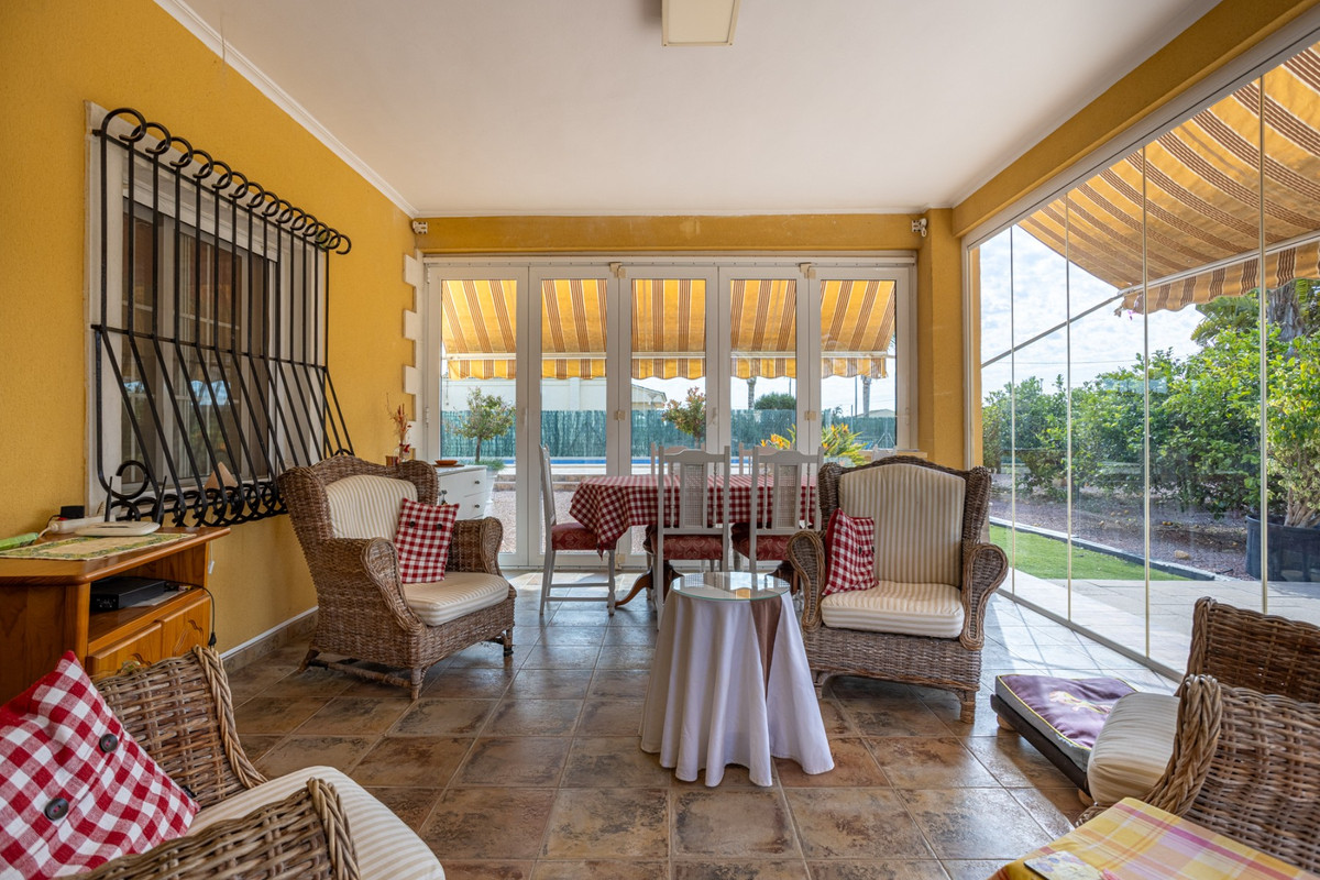 Se vende Villa - Chalet de 5 dormitorios en Costa Blanca, Alicante, España