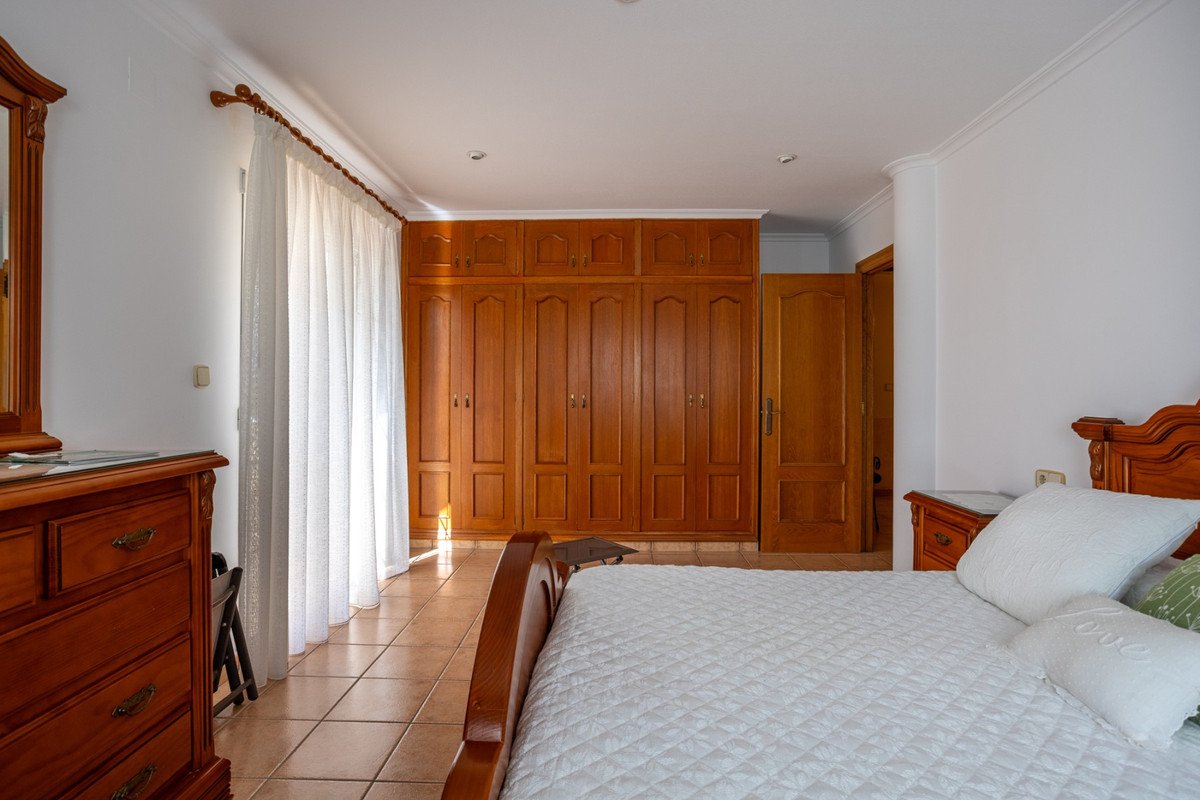 Se vende Villa - Chalet de 5 dormitorios en Costa Blanca, Alicante, España