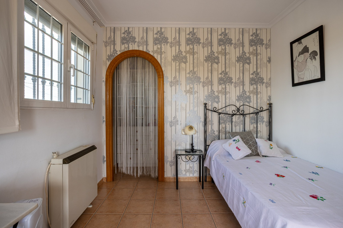 Se vende Villa - Chalet de 5 dormitorios en Costa Blanca, Alicante, España