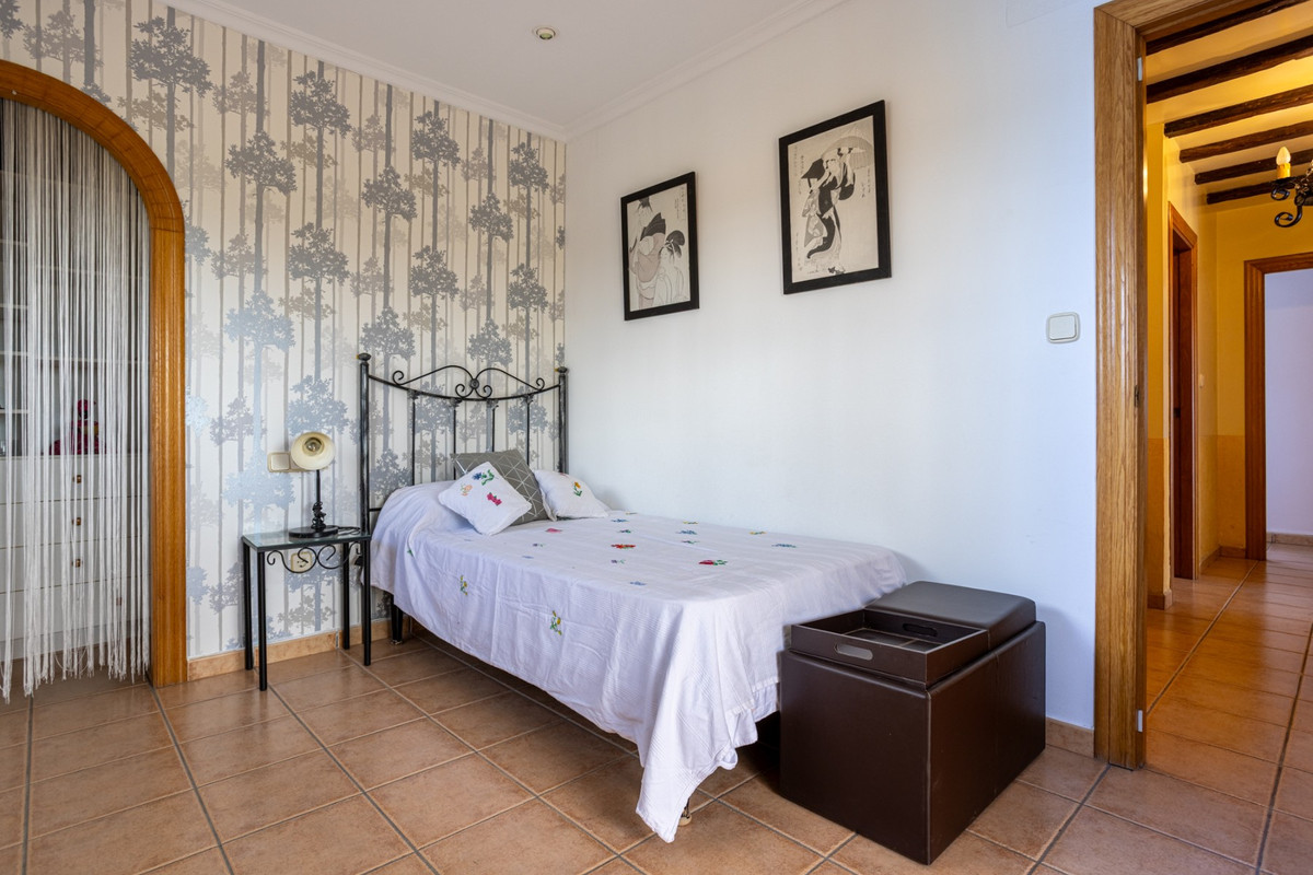 Se vende Villa - Chalet de 5 dormitorios en Costa Blanca, Alicante, España