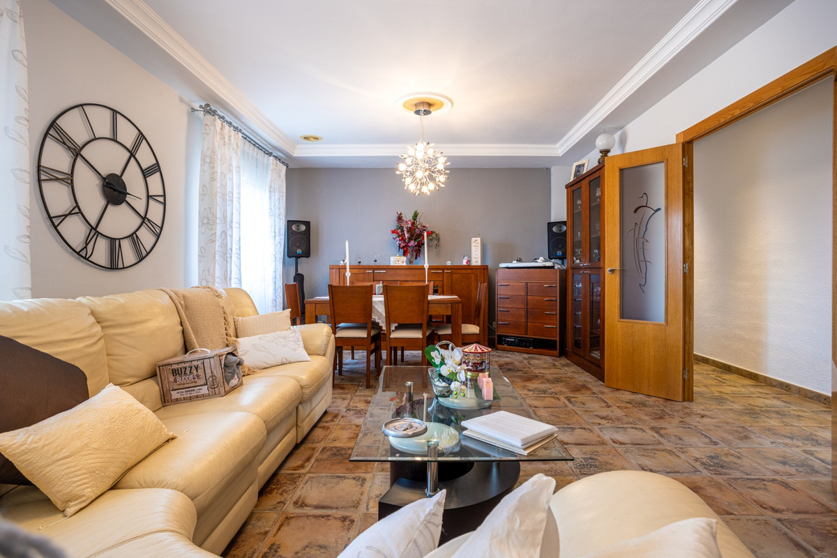 Se vende Villa - Chalet de 5 dormitorios en Costa Blanca, Alicante, España