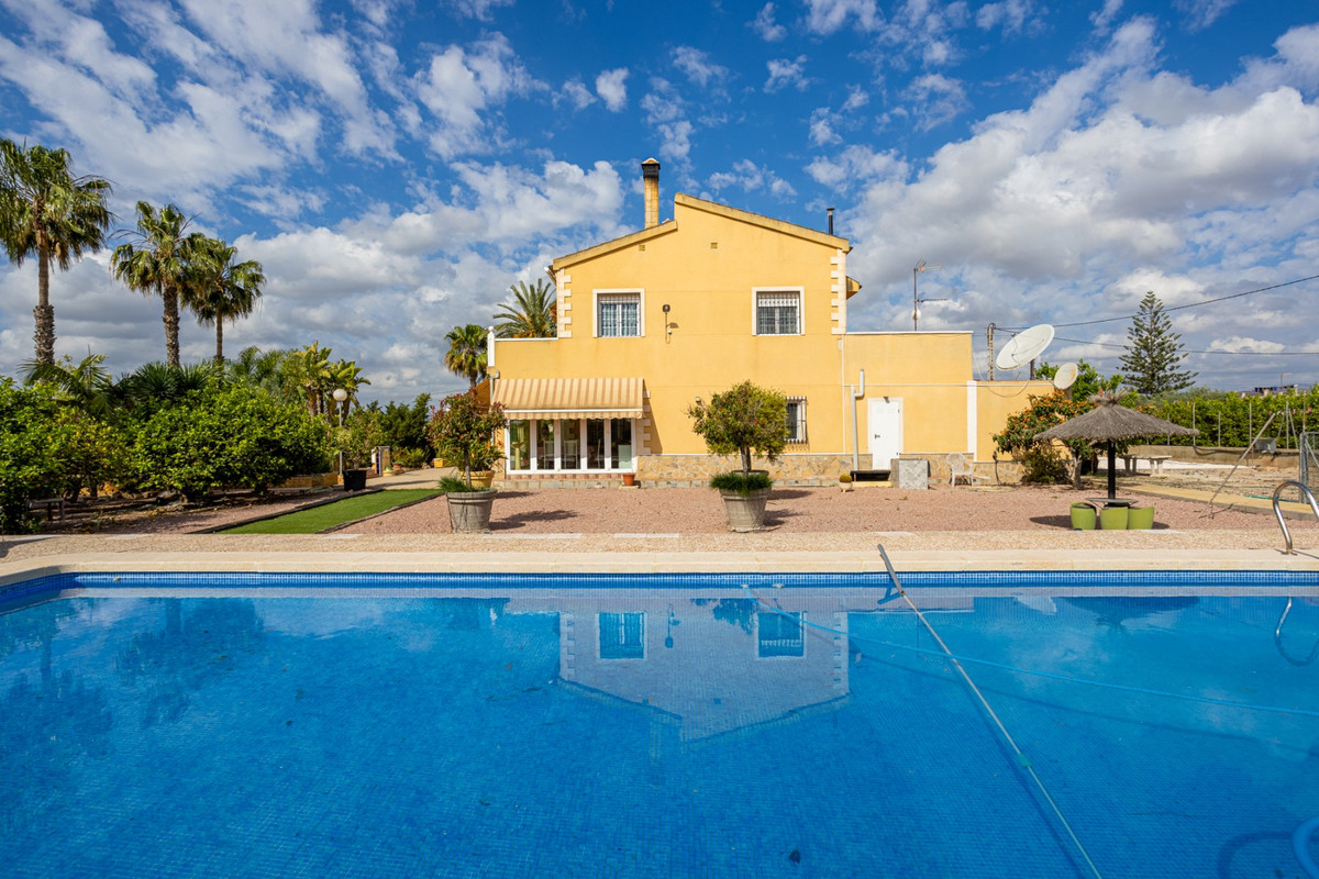 Se vende Villa - Chalet de 5 dormitorios en Costa Blanca, Alicante, España
