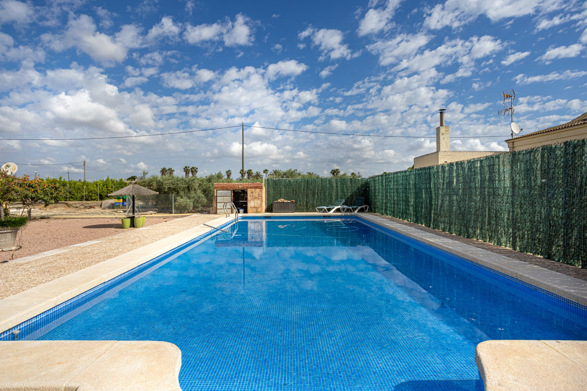 Se vende Villa - Chalet de 5 dormitorios en Costa Blanca, Alicante, España