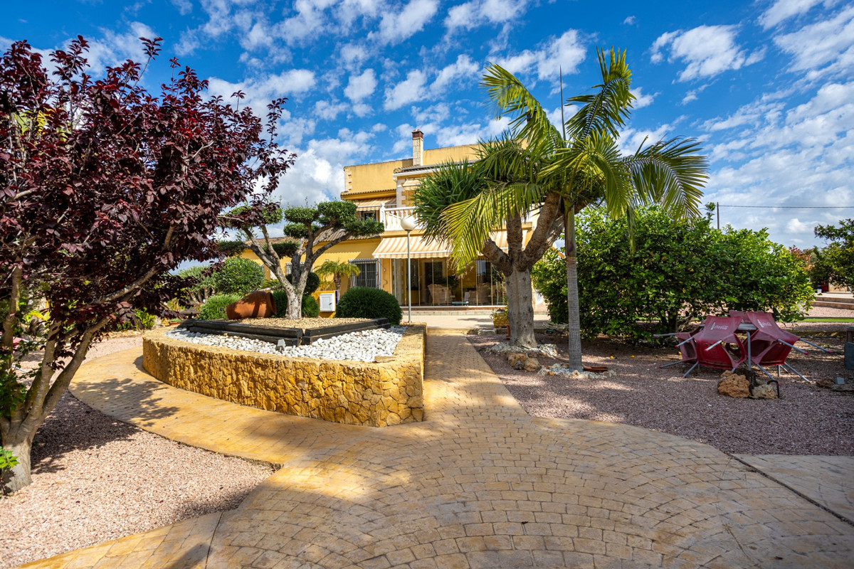Se vende Villa - Chalet de 5 dormitorios en Costa Blanca, Alicante, España