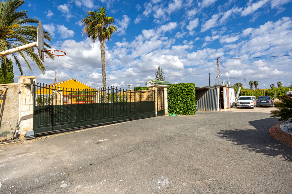 Se vende Villa - Chalet de 5 dormitorios en Costa Blanca, Alicante, España