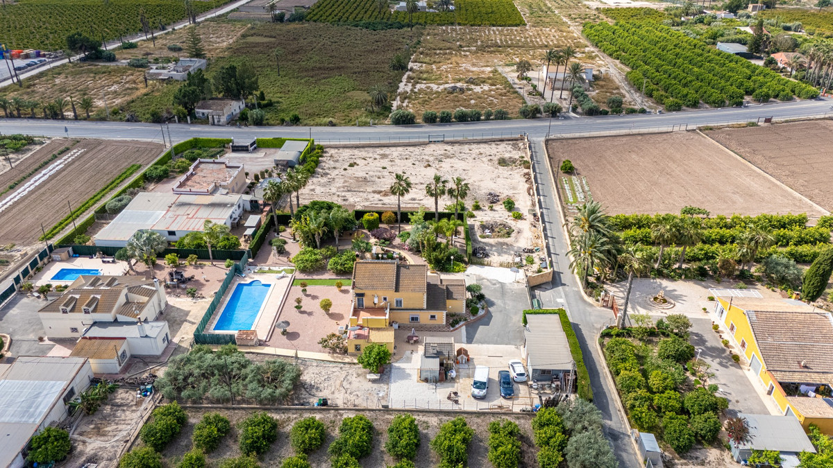 Se vende Villa - Chalet de 5 dormitorios en Costa Blanca, Alicante, España
