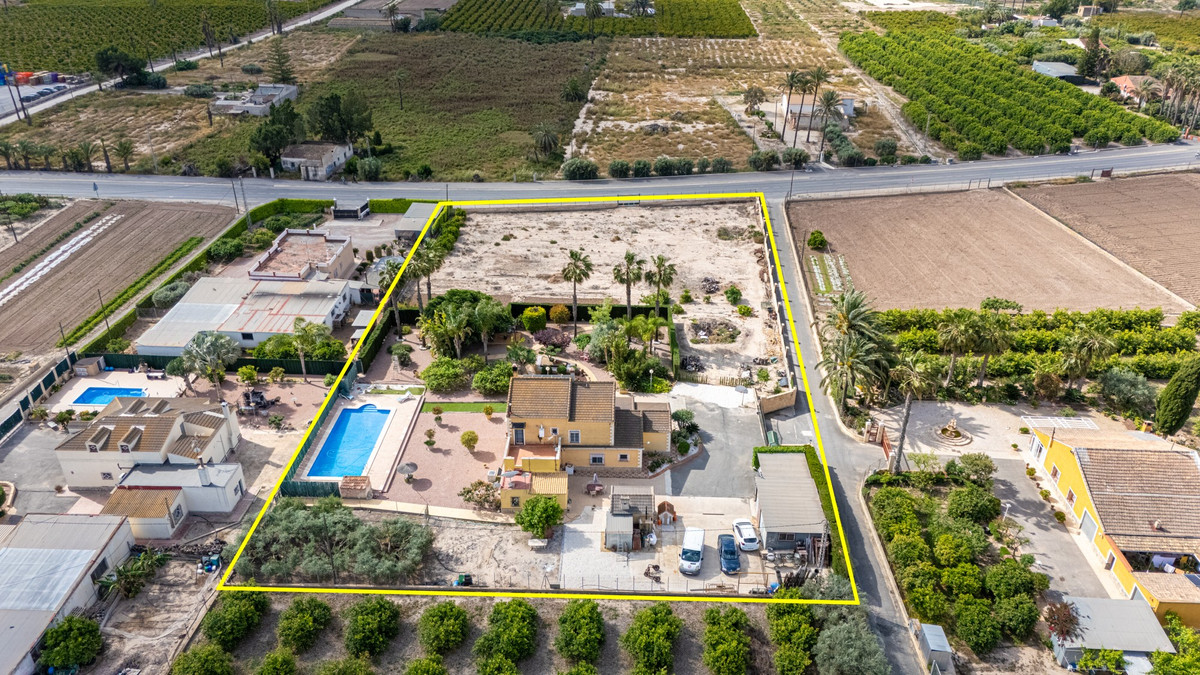 Se vende Villa - Chalet de 5 dormitorios en Costa Blanca, Alicante, España