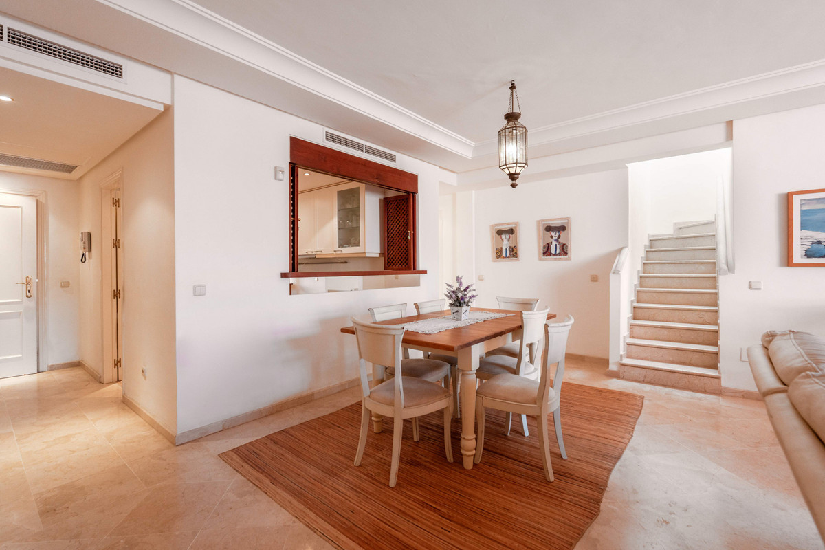 3 Bed Apartment for sale in Estepona Costa Del Sol, Málaga, Spain