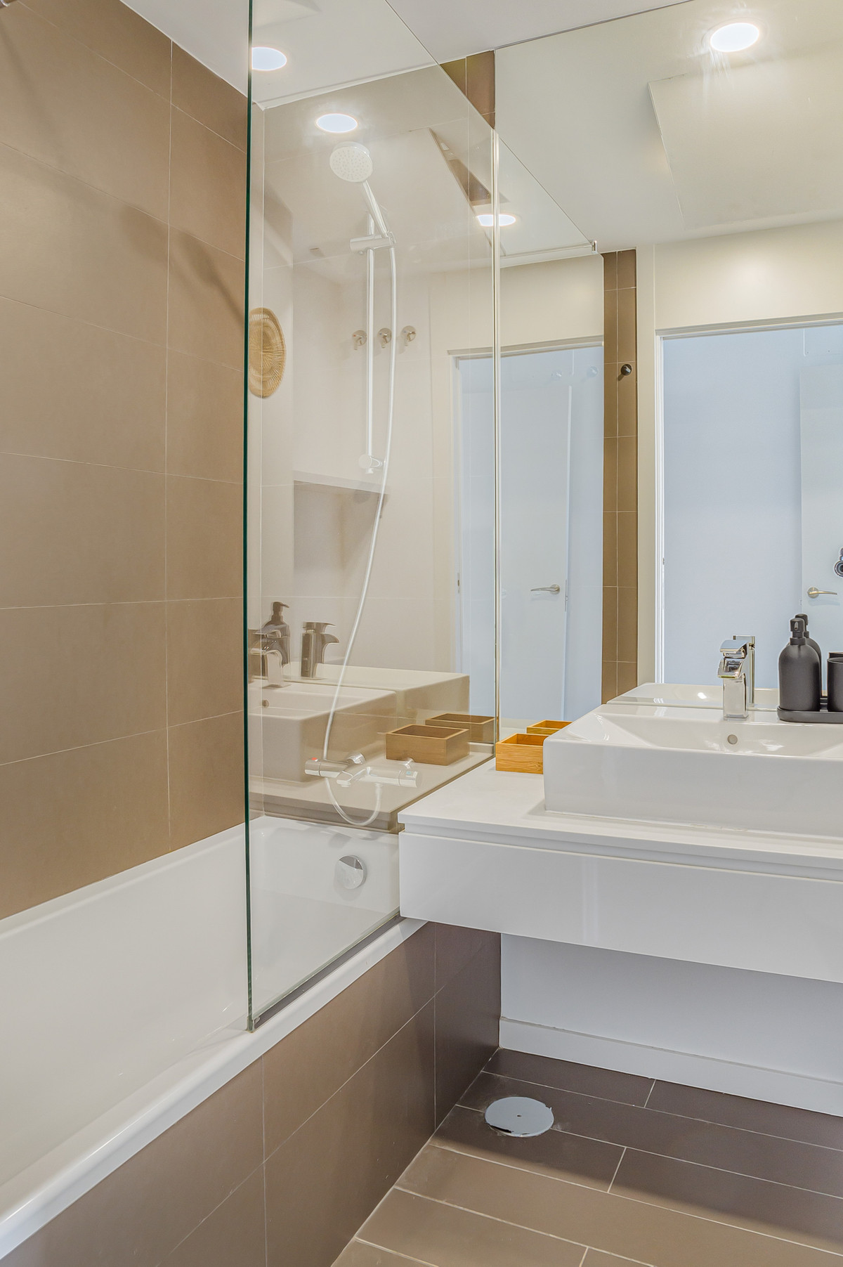 3 Bed Apartment for sale in Cancelada Costa Del Sol, Málaga, Spain