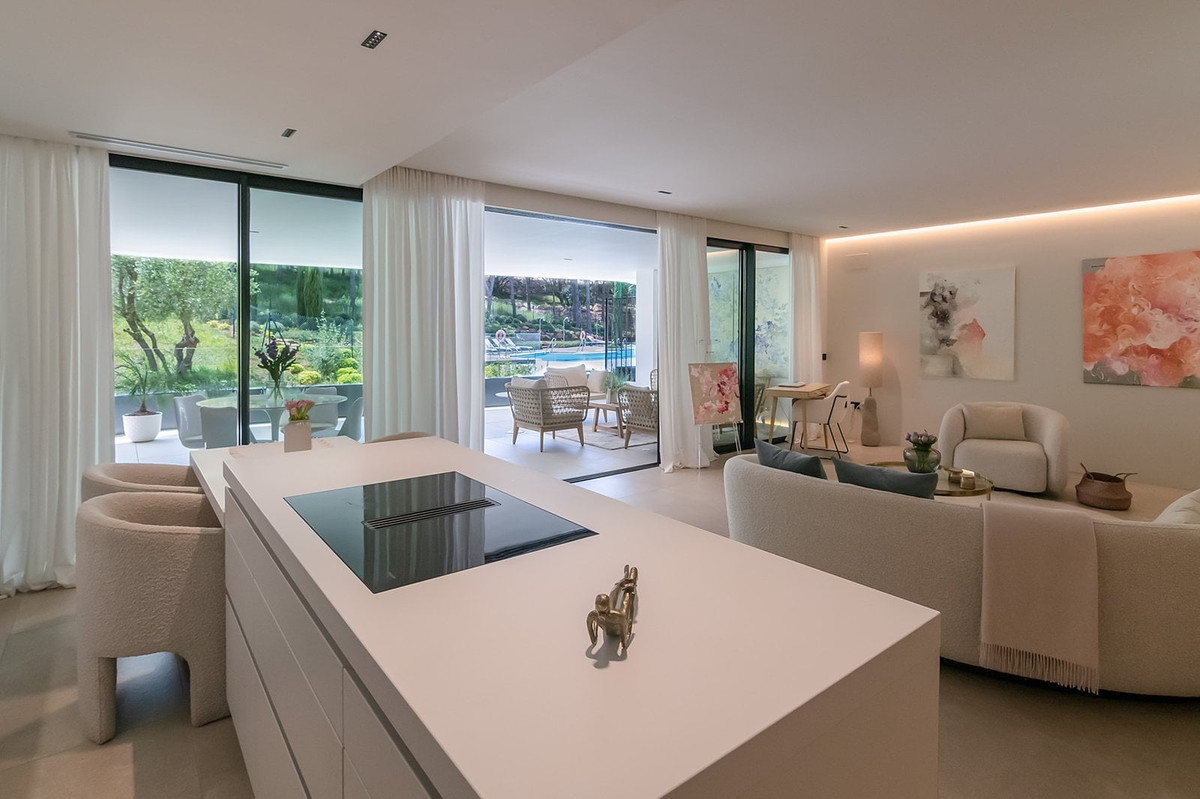 2 Bed Apartment for sale in Sotogrande Costa Del Sol, Cádiz, Spain
