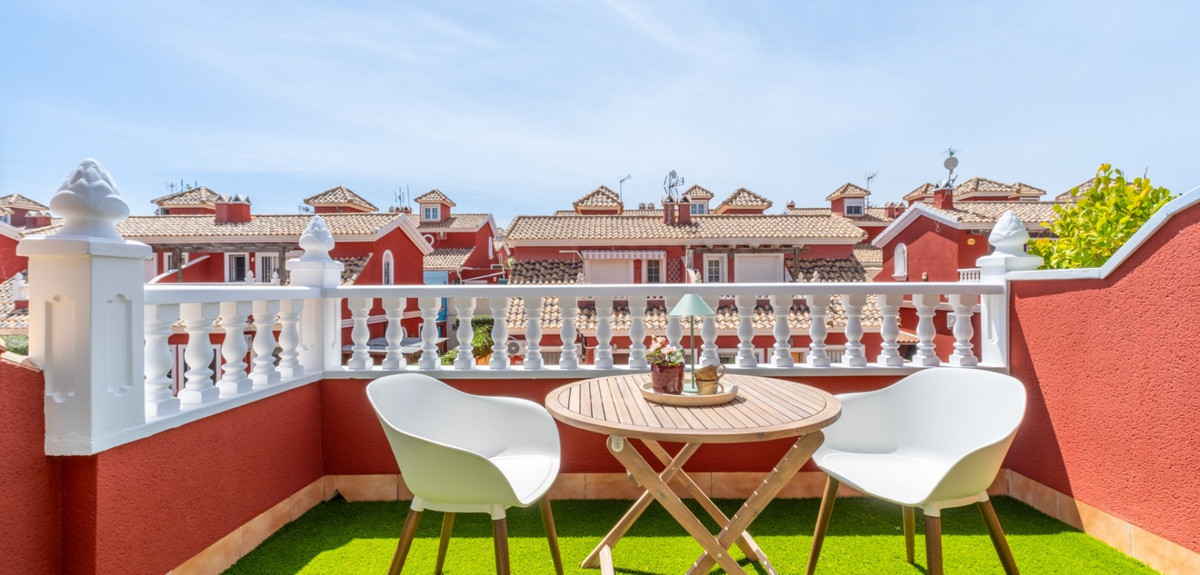 Se vende Villa - Chalet de 3 dormitorios en Costa Blanca, Alicante, España