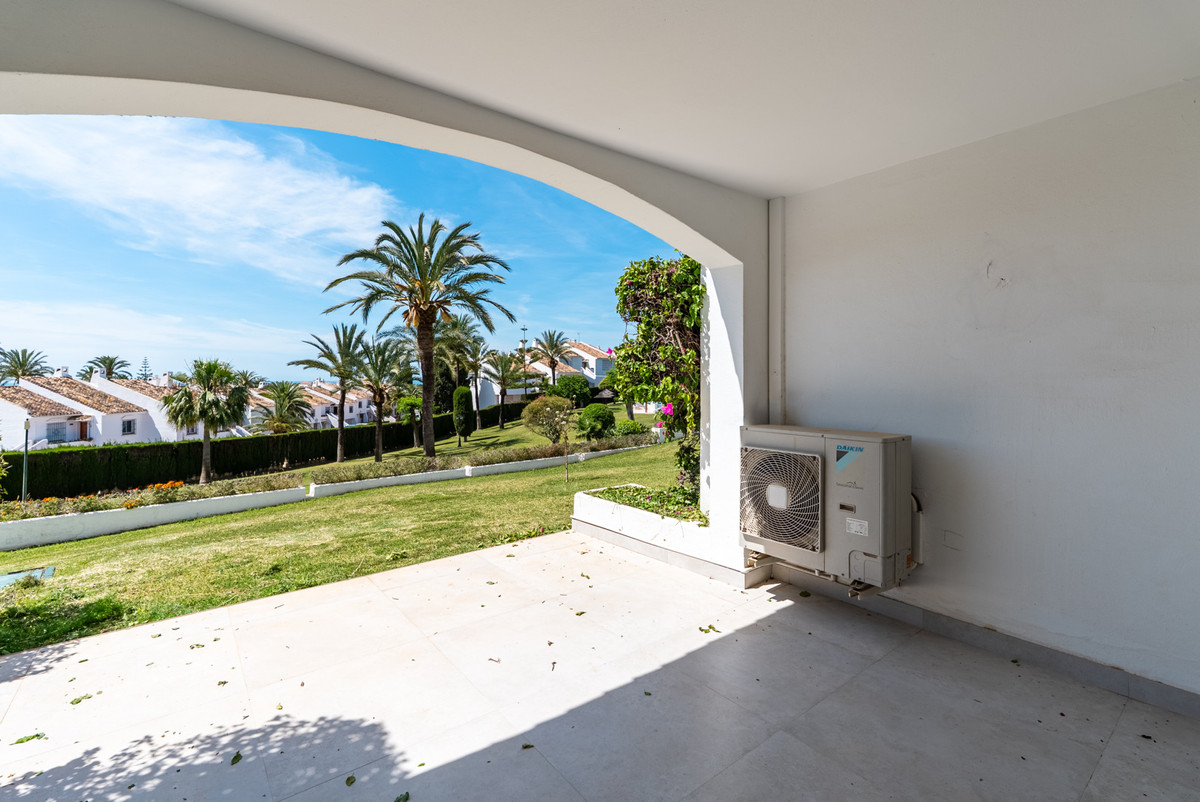 3 Bed Apartment for sale in Nueva Andalucía Costa Del Sol, Málaga, Spain
