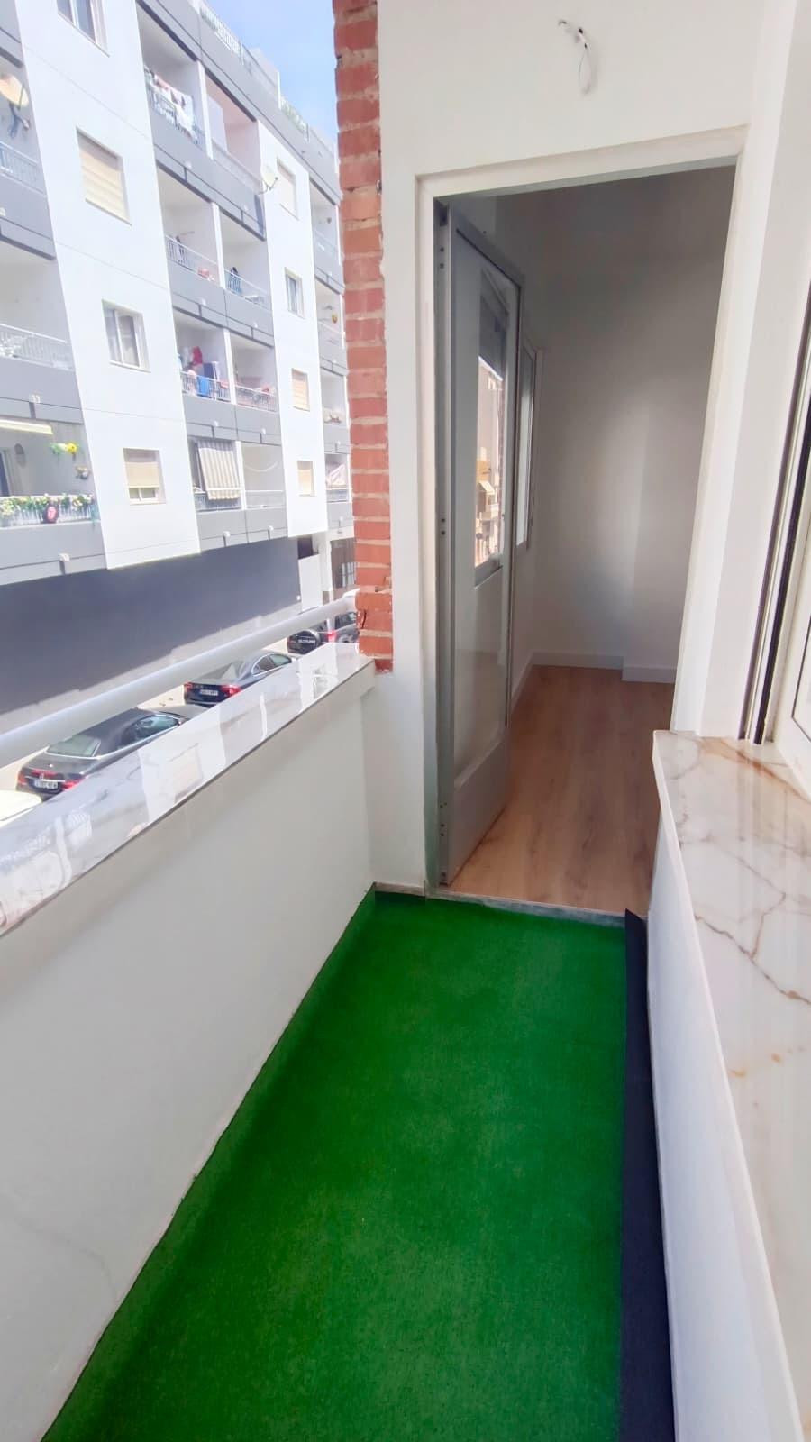 Se vende Apartamento Planta Media de 3 dormitorios en Costa Blanca, Alicante, España