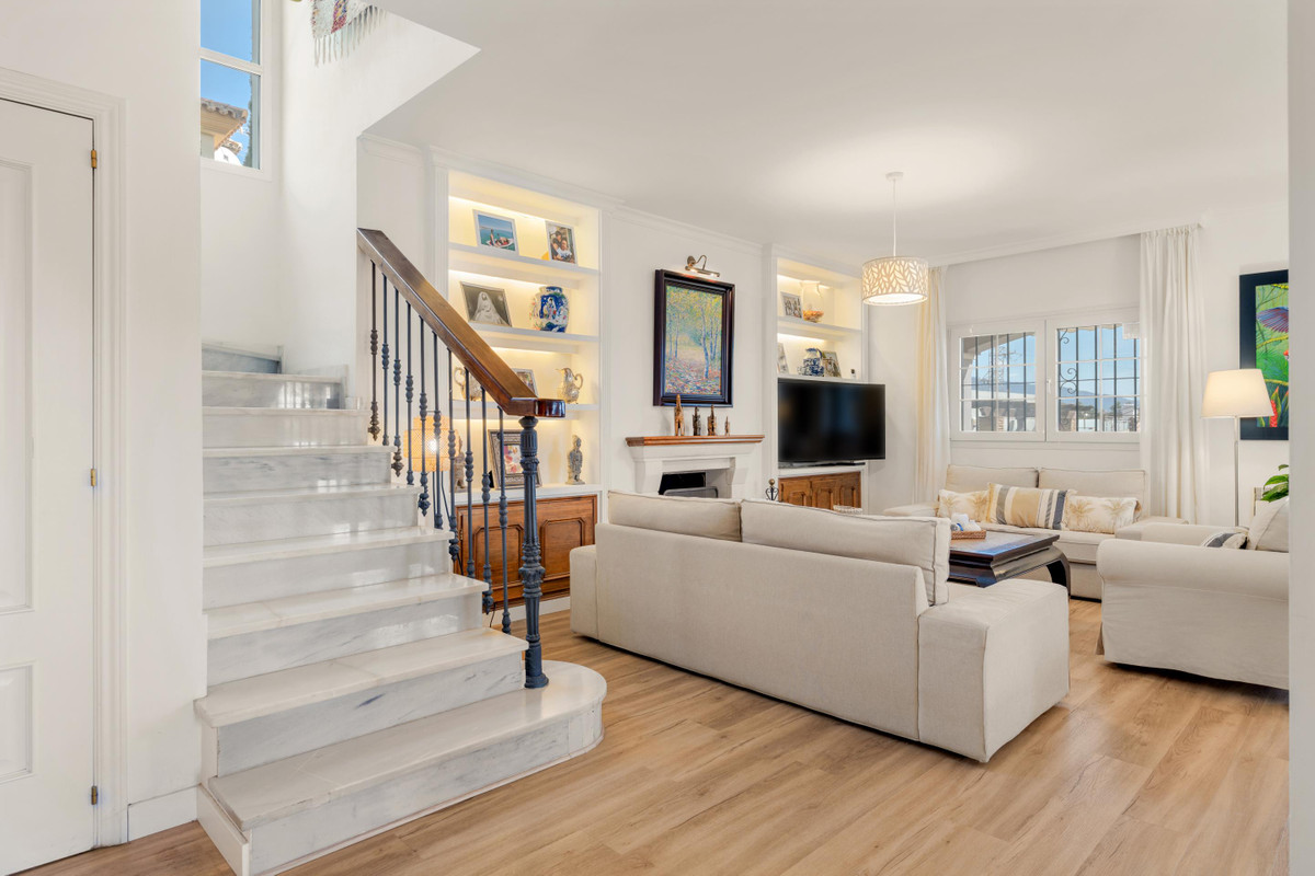 3 Bed Townhouse for sale in Estepona Costa Del Sol, Málaga, Spain