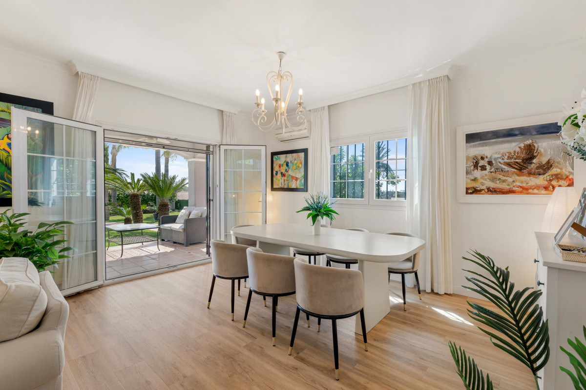 3 Bed Townhouse for sale in Estepona Costa Del Sol, Málaga, Spain