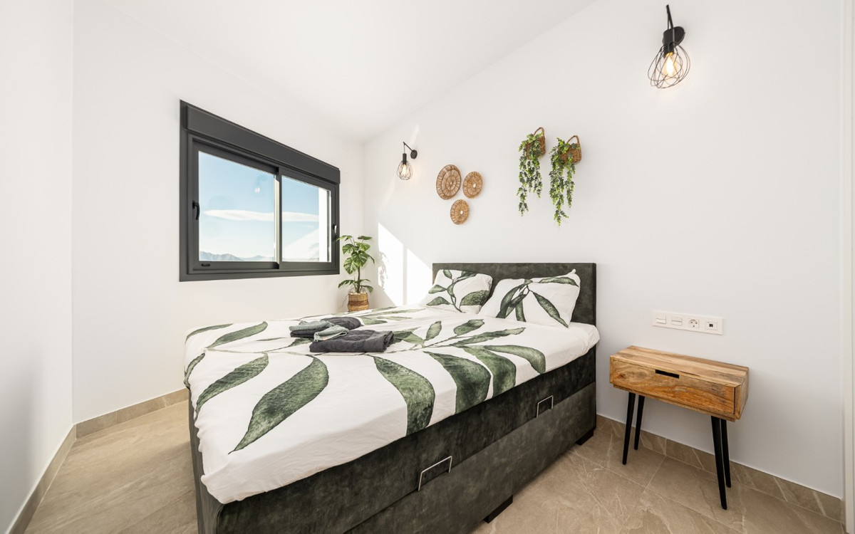 Se vende Apartamento Planta Media de 2 dormitorios en Costa Blanca, Alicante, España