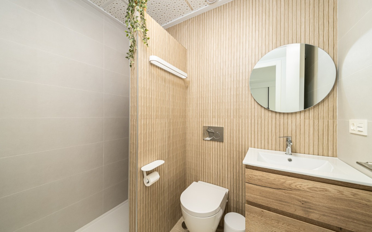 Se vende Apartamento Planta Media de 2 dormitorios en Costa Blanca, Alicante, España