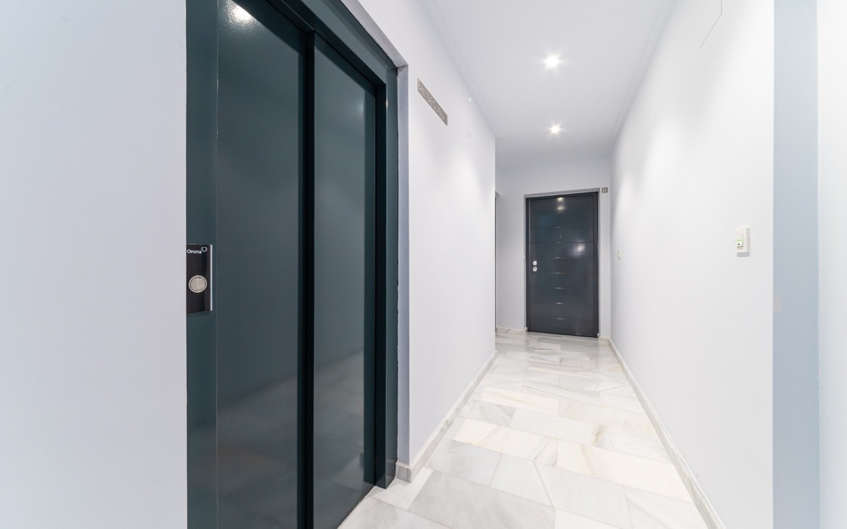 Se vende Apartamento Planta Media de 2 dormitorios en Costa Blanca, Alicante, España