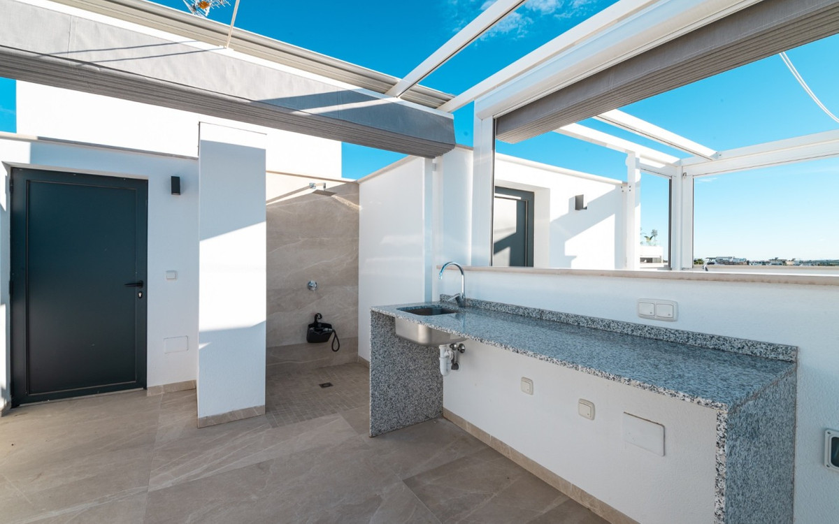 Se vende Apartamento Planta Media de 2 dormitorios en Costa Blanca, Alicante, España