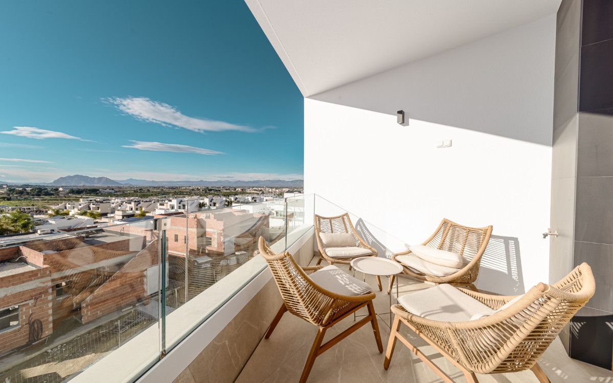 Se vende Apartamento Planta Media de 2 dormitorios en Costa Blanca, Alicante, España