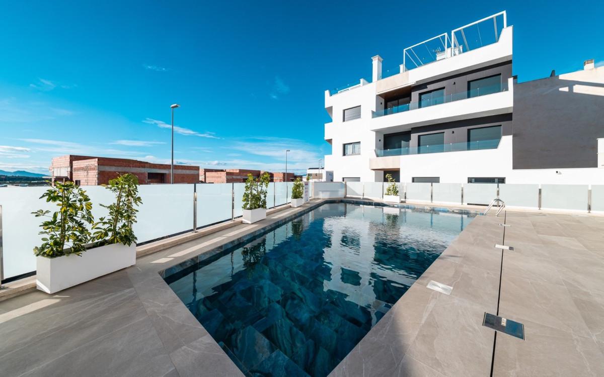 Se vende Apartamento Planta Media de 2 dormitorios en Costa Blanca, Alicante, España