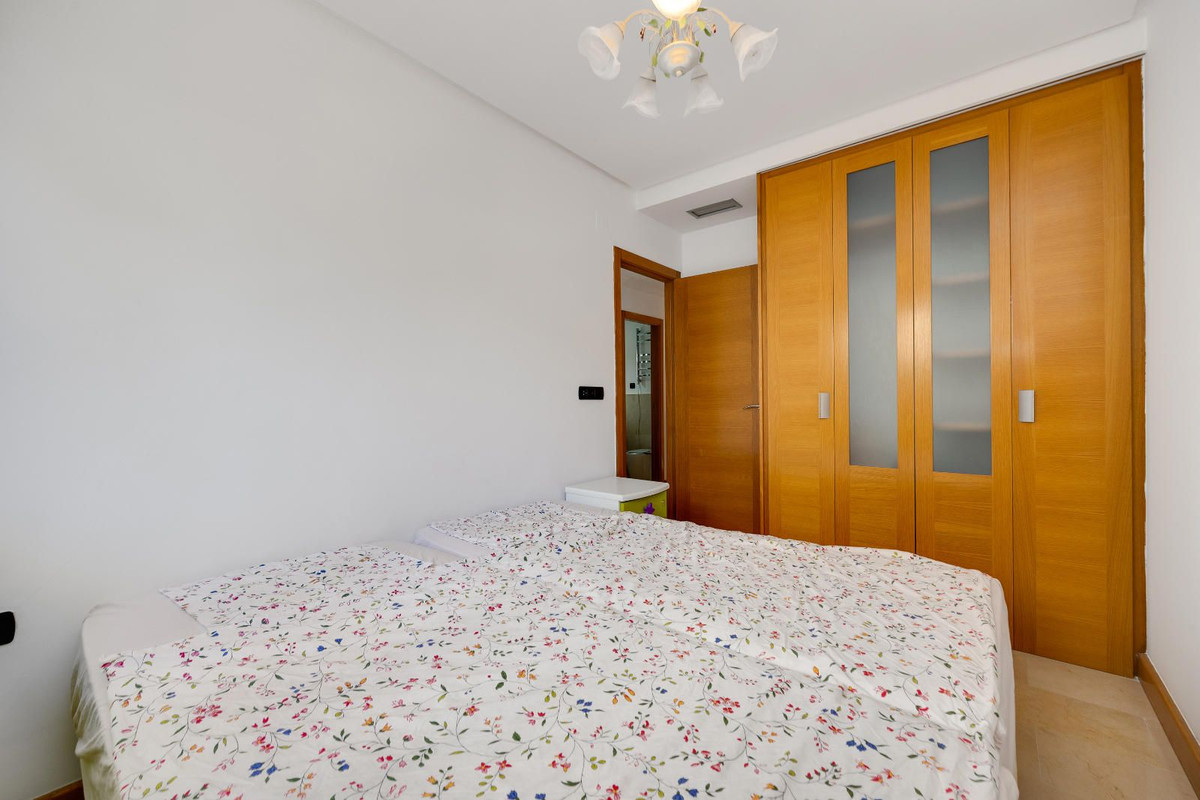 Se vende Apartamento Planta Baja de 2 dormitorios en Costa Blanca, Alicante, España
