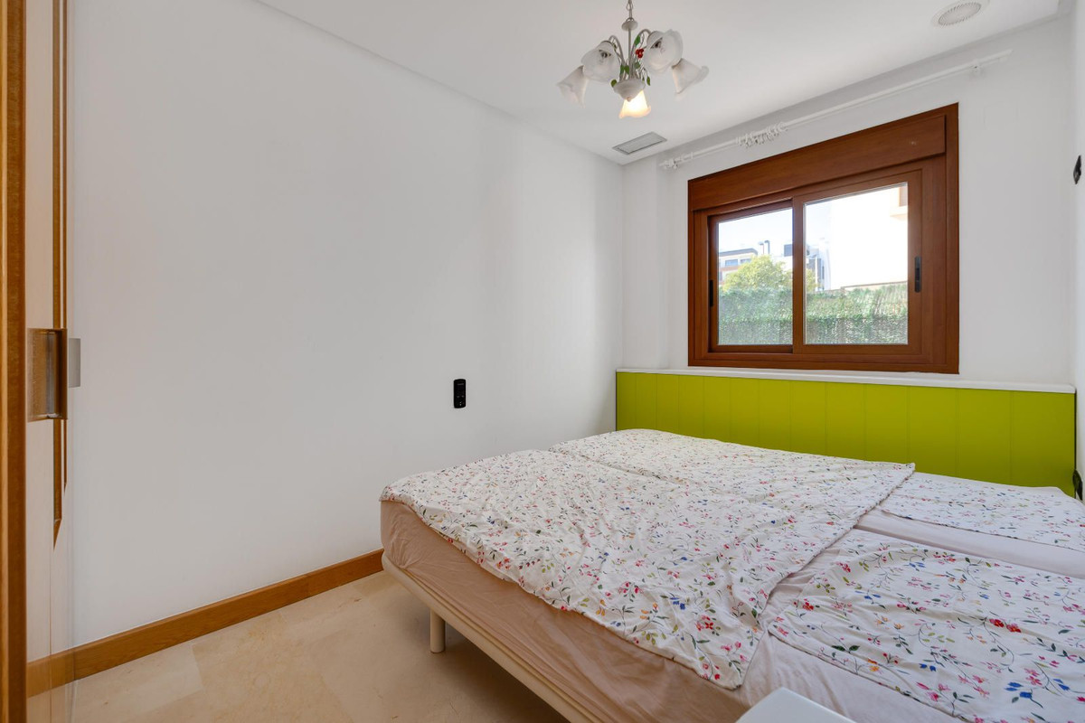 Se vende Apartamento Planta Baja de 2 dormitorios en Costa Blanca, Alicante, España