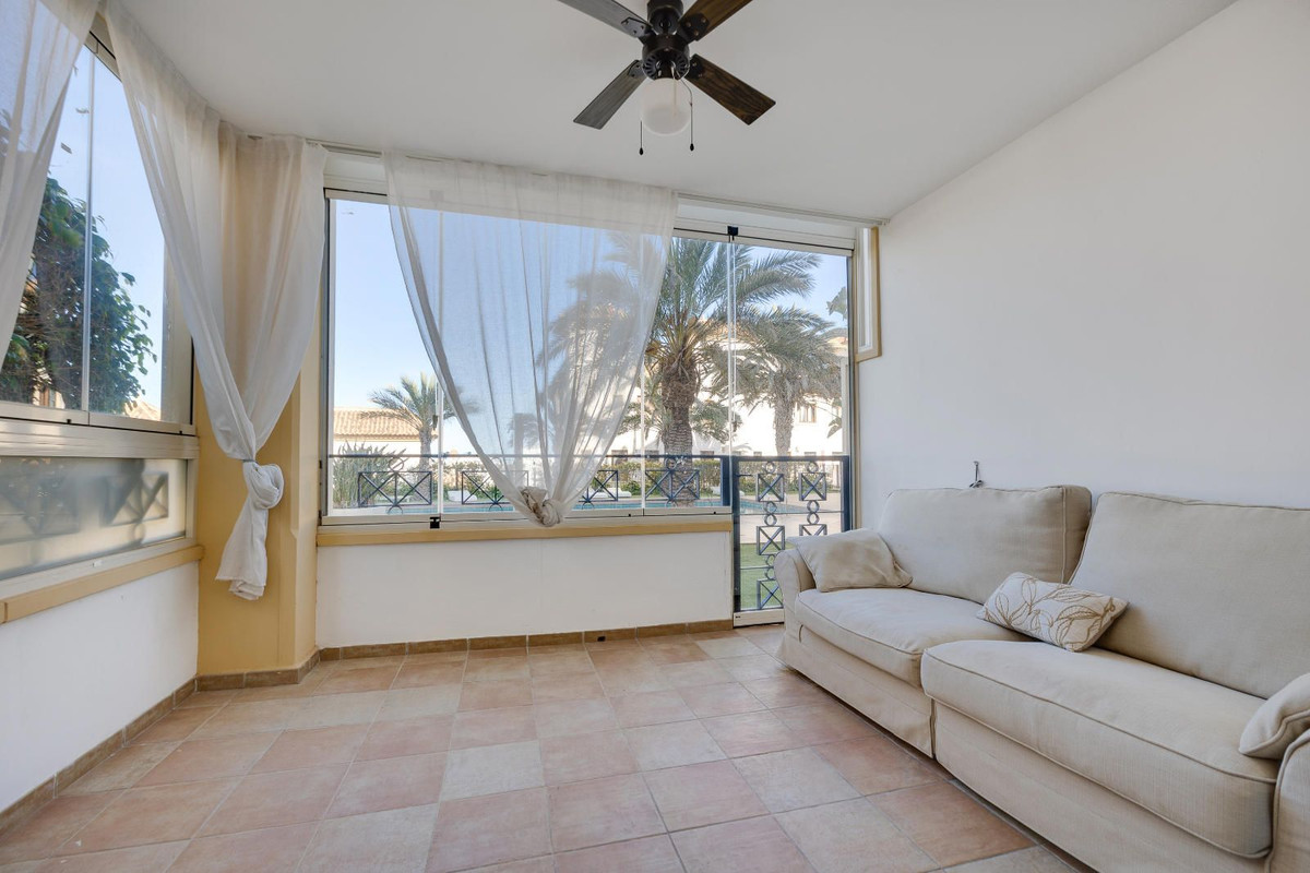 Se vende Apartamento Planta Baja de 2 dormitorios en Costa Blanca, Alicante, España
