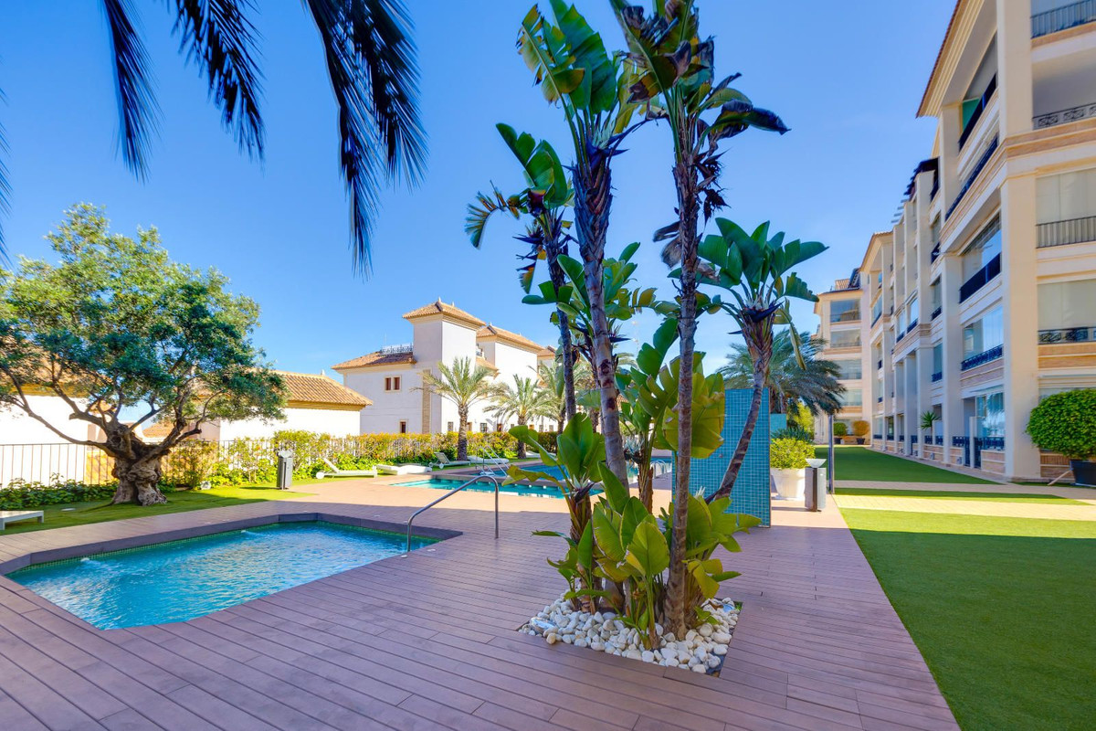 Se vende Apartamento Planta Baja de 2 dormitorios en Costa Blanca, Alicante, España