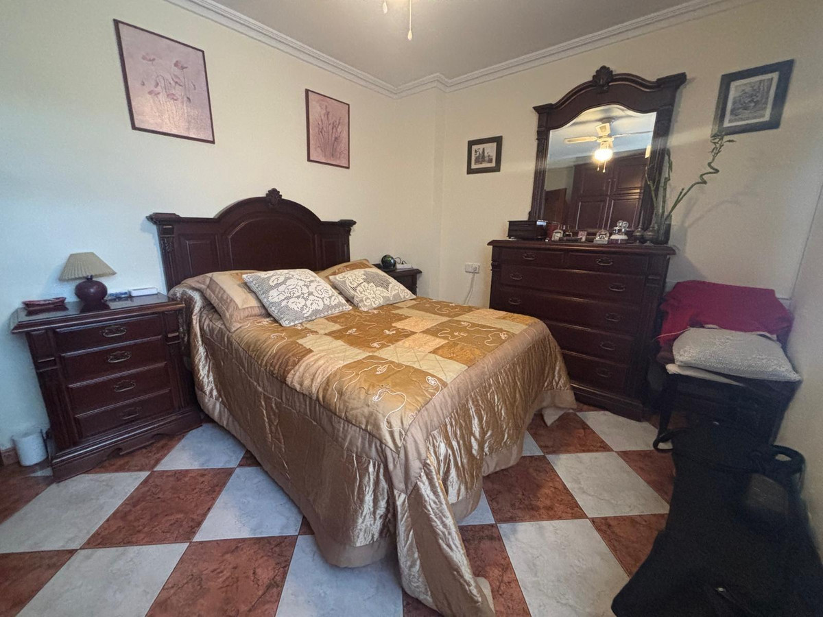 Se vende Apartamento Planta Media de 2 dormitorios en Costa Del Sol, Málaga, España