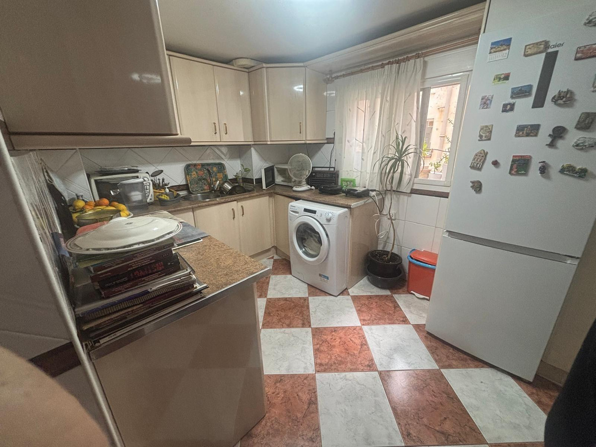 Se vende Apartamento Planta Media de 2 dormitorios en Costa Del Sol, Málaga, España
