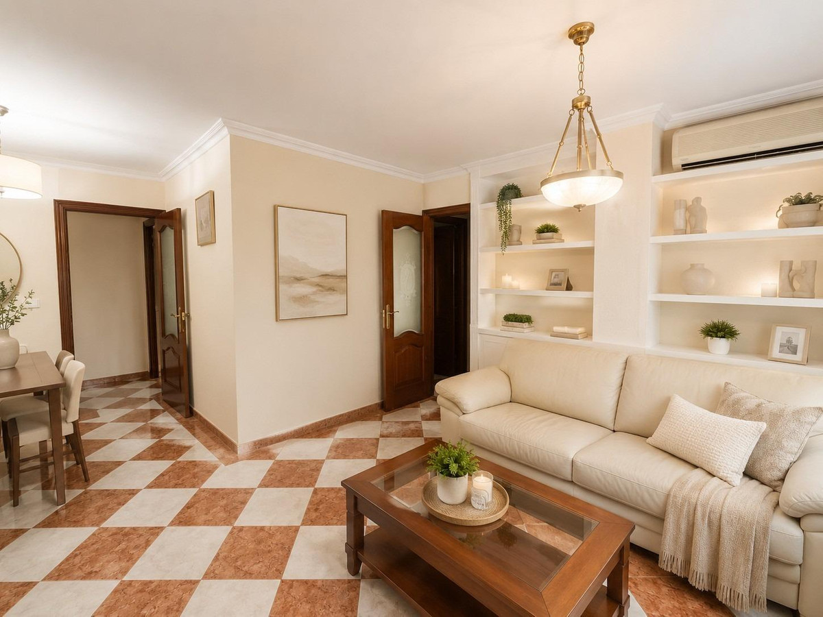 Se vende Apartamento Planta Media de 2 dormitorios en Costa Del Sol, Málaga, España
